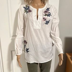 Embroidered white tunic long sleeve blouse. Barely worn.